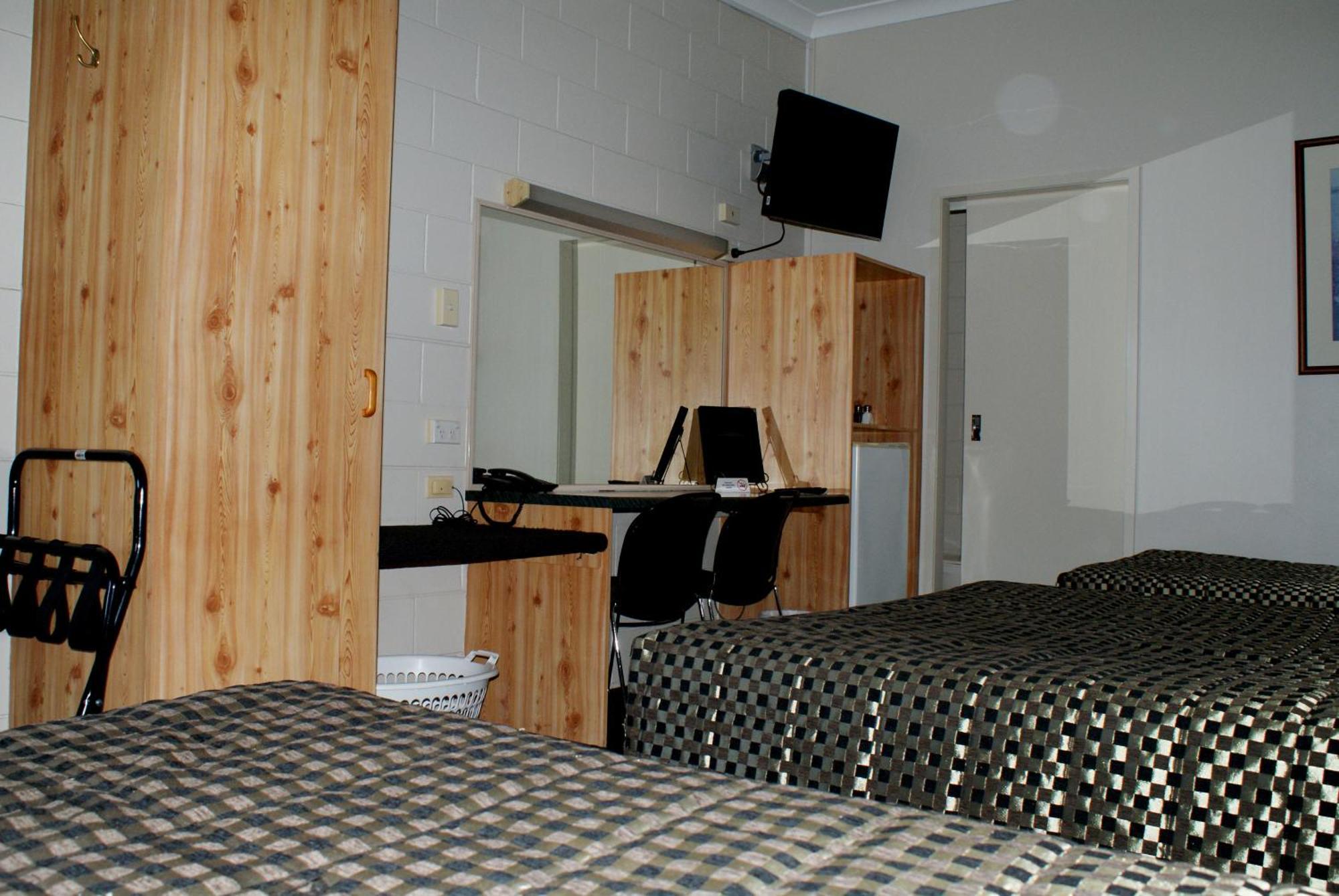 Black Diamond Motel Blackwater ภายนอก รูปภาพ