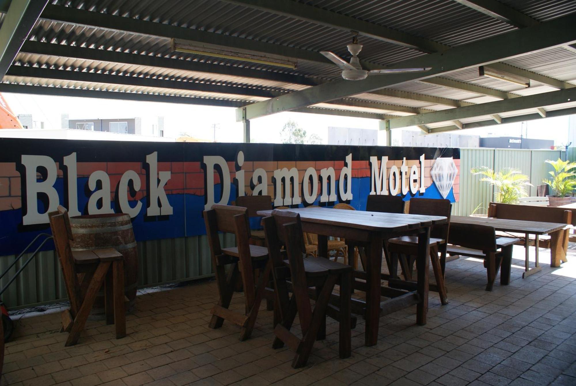 Black Diamond Motel Blackwater ภายนอก รูปภาพ