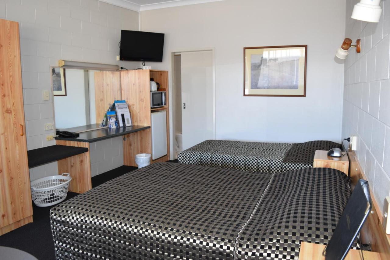 Black Diamond Motel Blackwater ภายนอก รูปภาพ